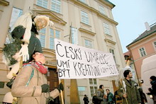 Záběr z demonstrace
